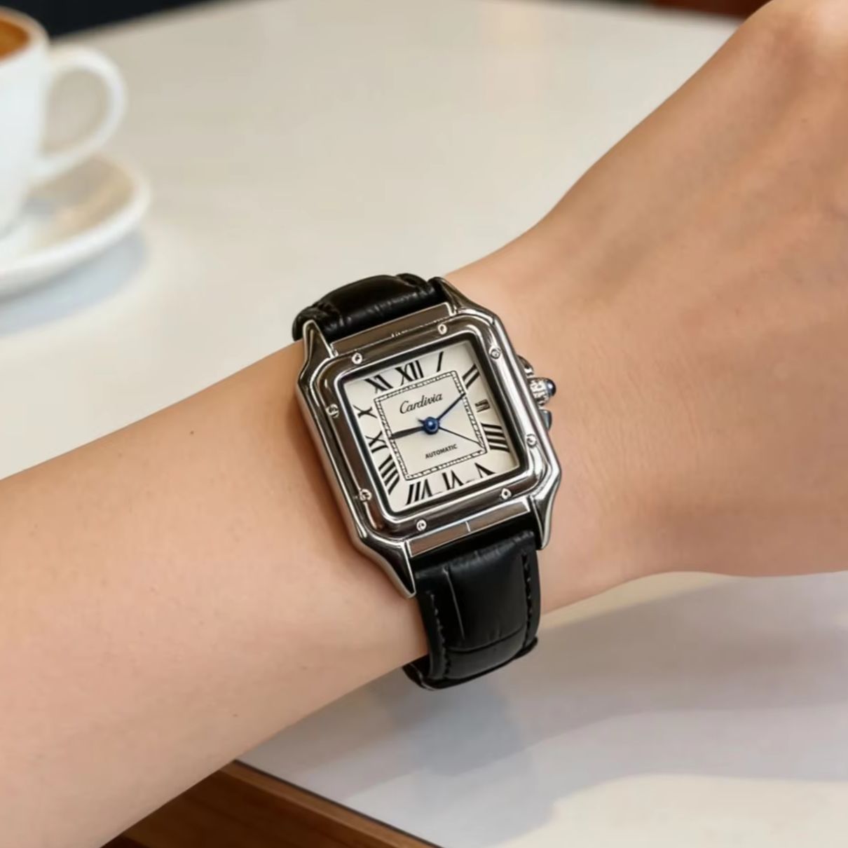 Retro Kare Kadın Kuvars Saati, - Cartier Watch Santos incelemesi ve fiyatı